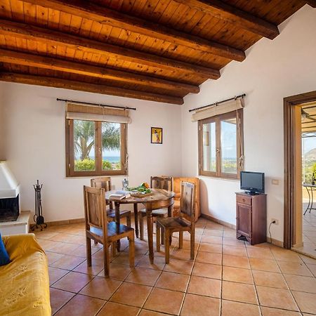 Solemar Sicilia - Le Casette Di Calzata Кампофеліче-ді-Роччелла Екстер'єр фото