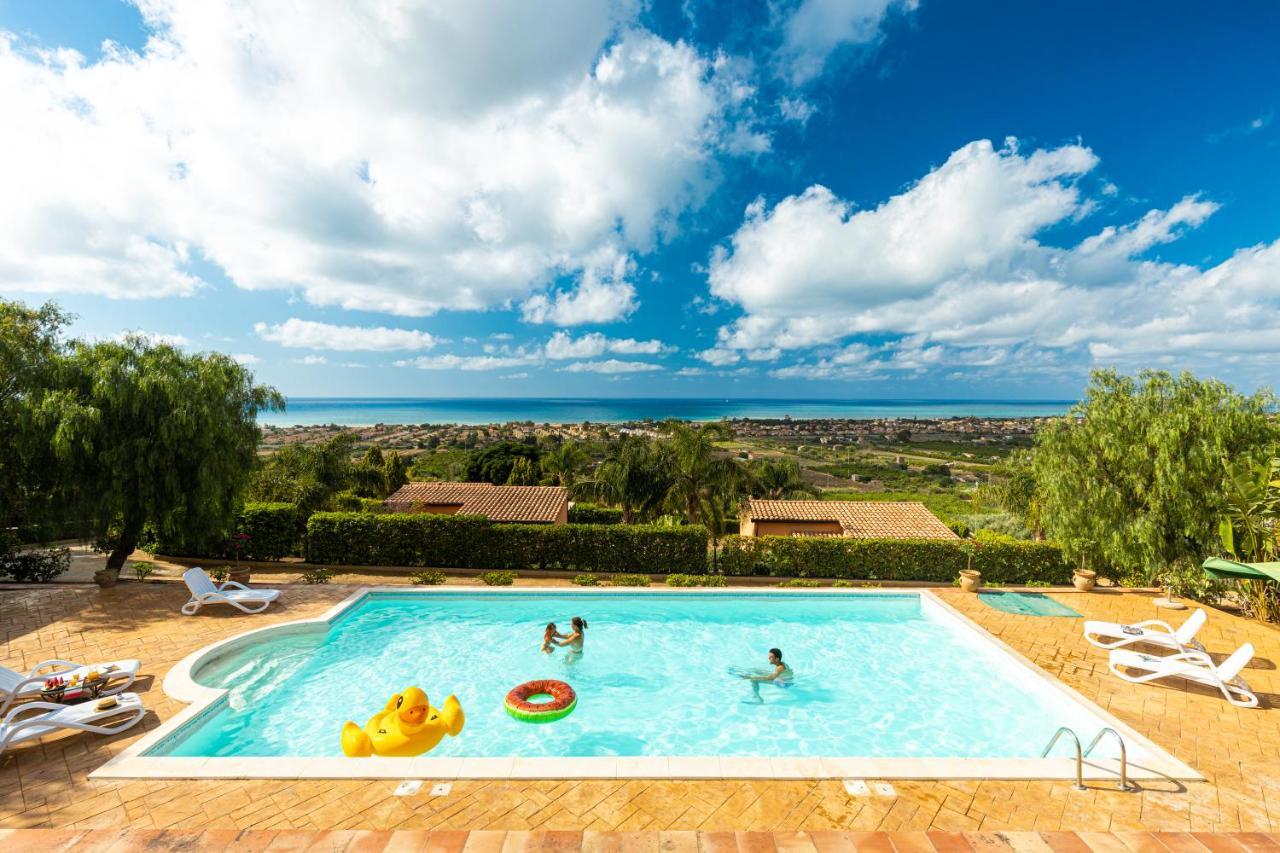 Solemar Sicilia - Le Casette Di Calzata Кампофеліче-ді-Роччелла Екстер'єр фото